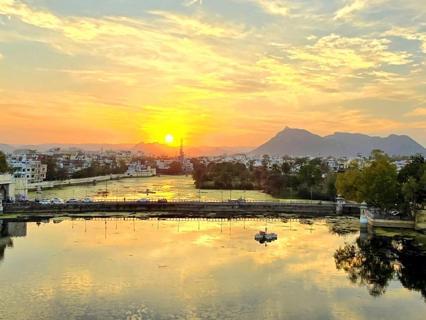 Hotel Antariksh à Udaipur Extérieur photo